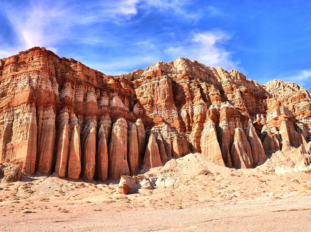Cantil旅游景点-Red Rock Canyon State Park