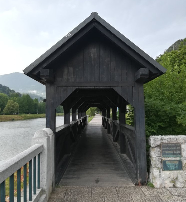 Black Bridge景点图片