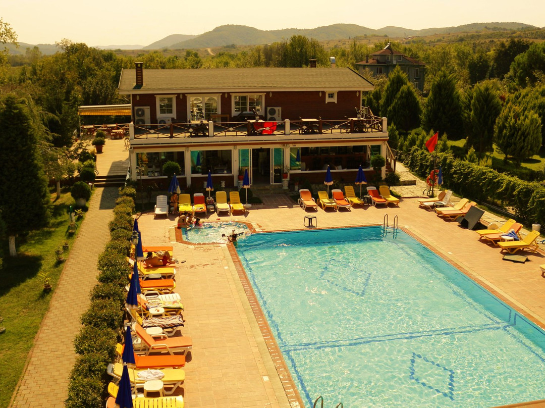 Club Grand Becassier主图