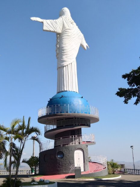 Christ the Redeemer of Itaperuna景点图片