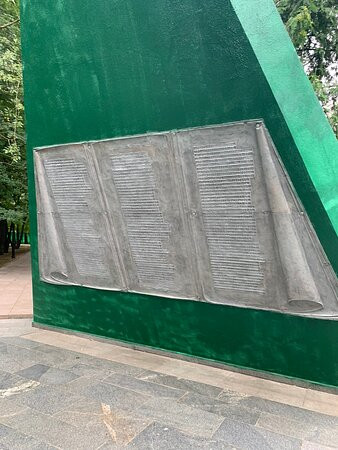 Chapel of St. George at the Mass Grave of Soldiers景点图片