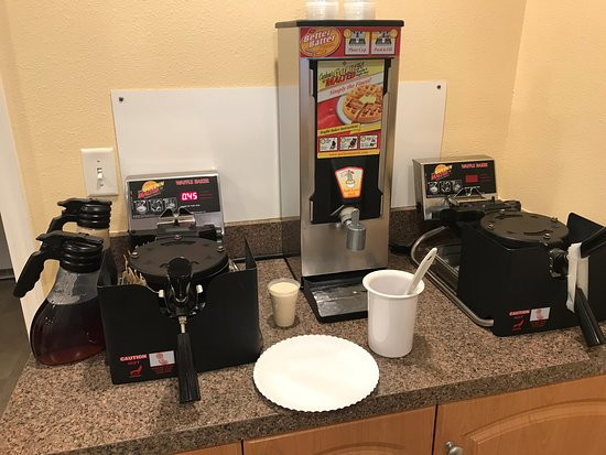 ROADSTAR HOTEL ZEPHYRHILLS主图