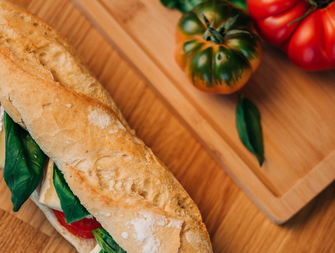 La CENTRAL Mediterranean Fresh Food