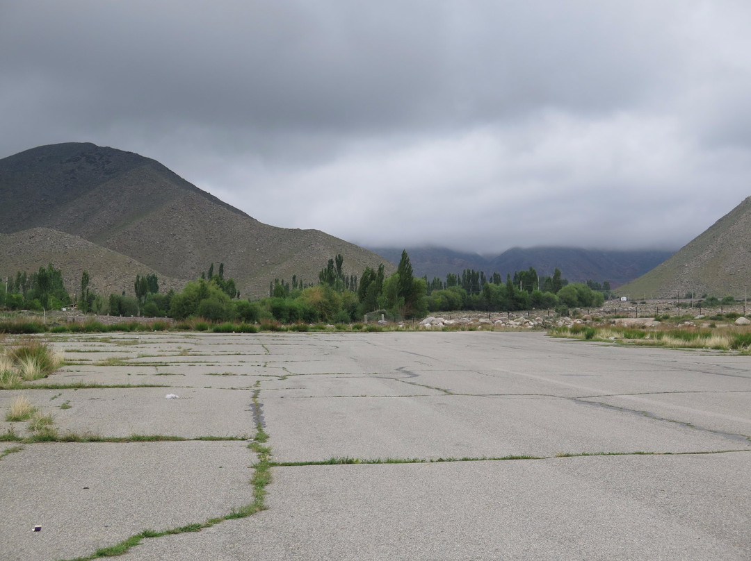 Abandoned Runway景点图片