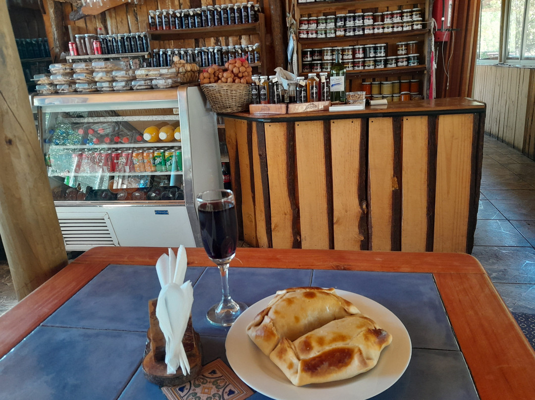 Colbun餐馆和美食-Aristotelia