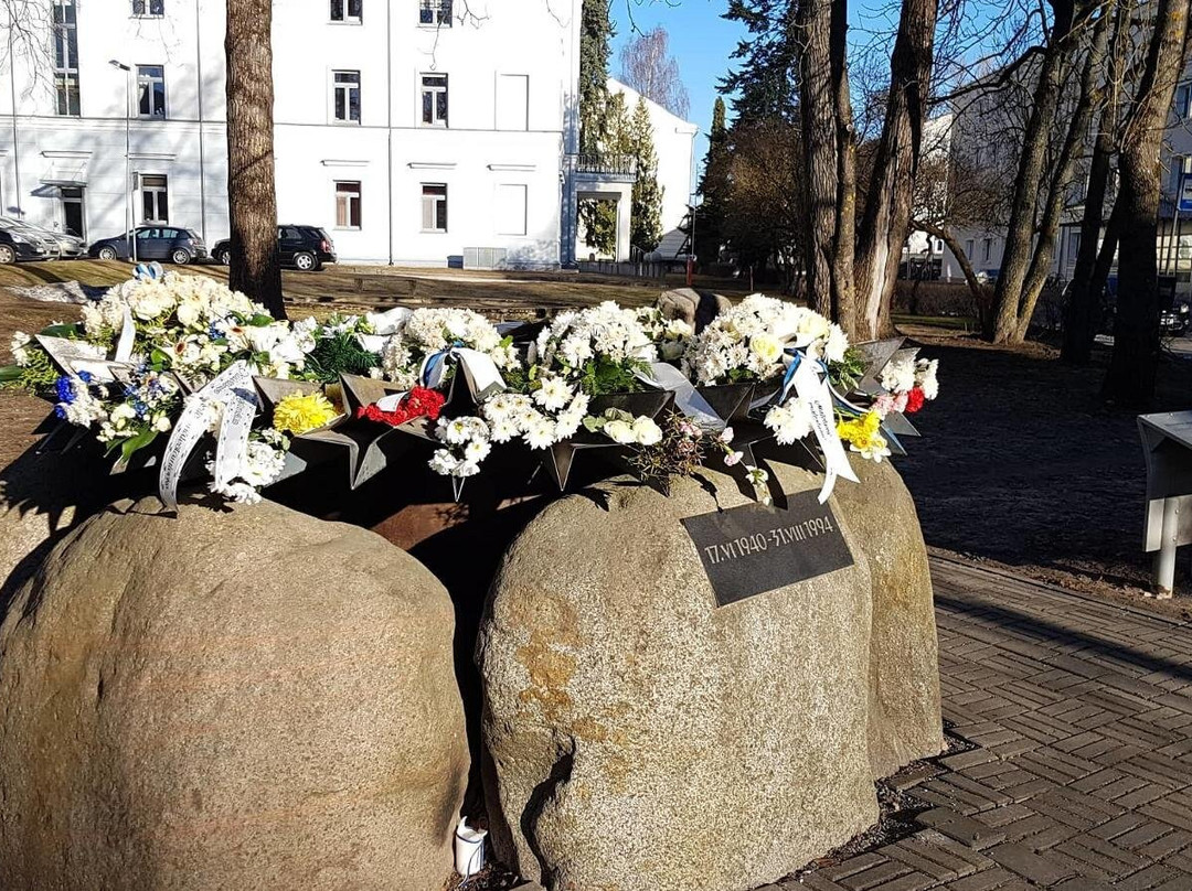 Cornflower Monument to the Victims of Stalinism-塔尔图必去景点