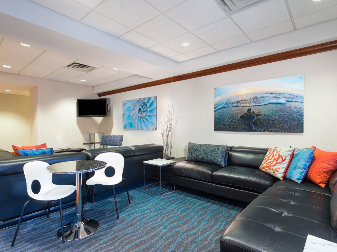 Holiday Inn Express & Suites Clearwater North/Dunedin By IHG主图