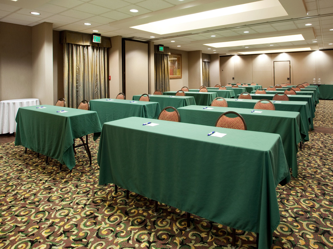 Holiday Inn Express & Suites Sulphur (lake Charles) By IHG主图