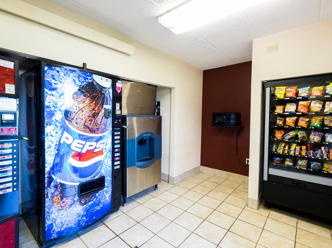 Red Roof PLUS+ Wilmington主图