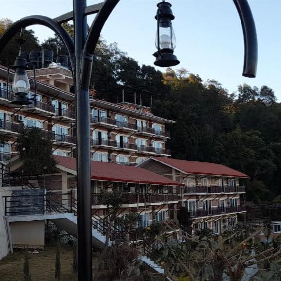 Himalaya Drishya Resort-浴室