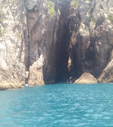 Barco W Mares Tour-阿拉伊阿尔港必去景点