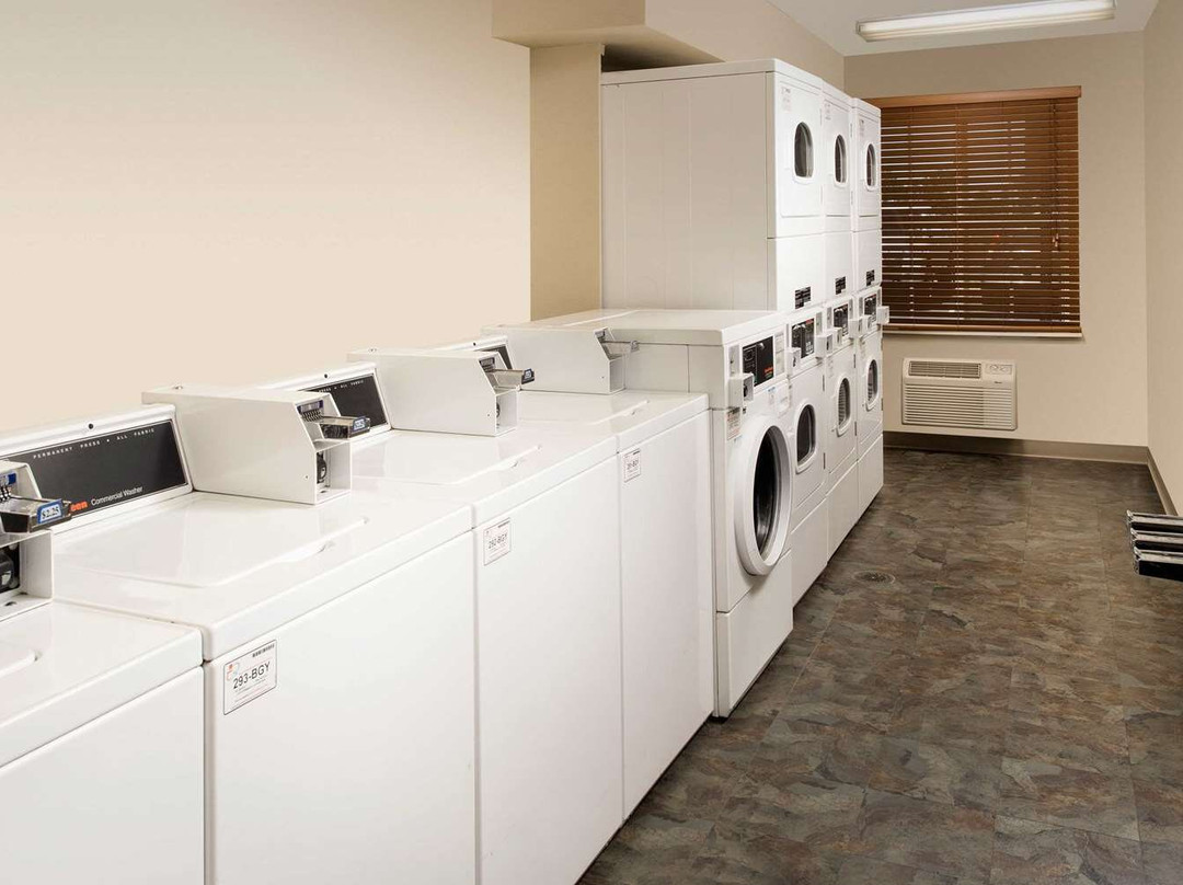 WoodSpring Suites Evansville主图