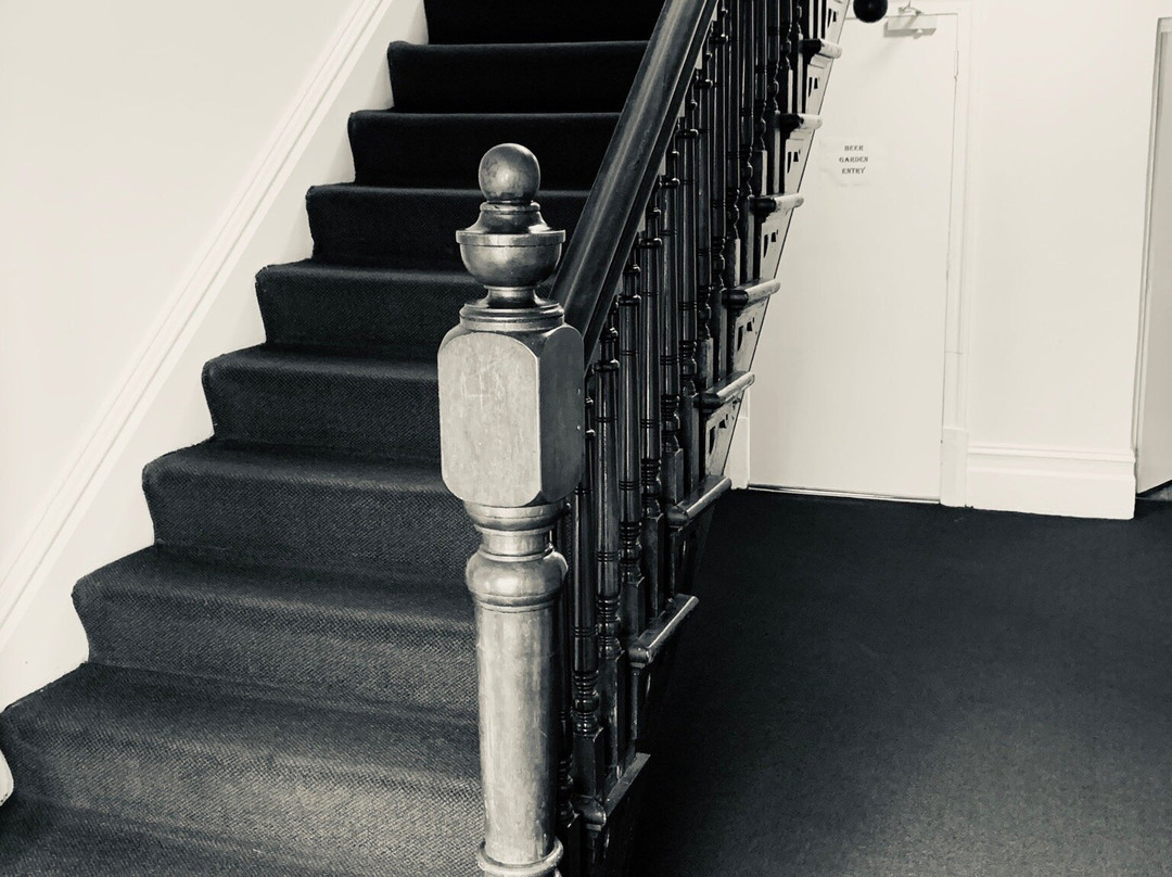 Donnybrook Hotel主图