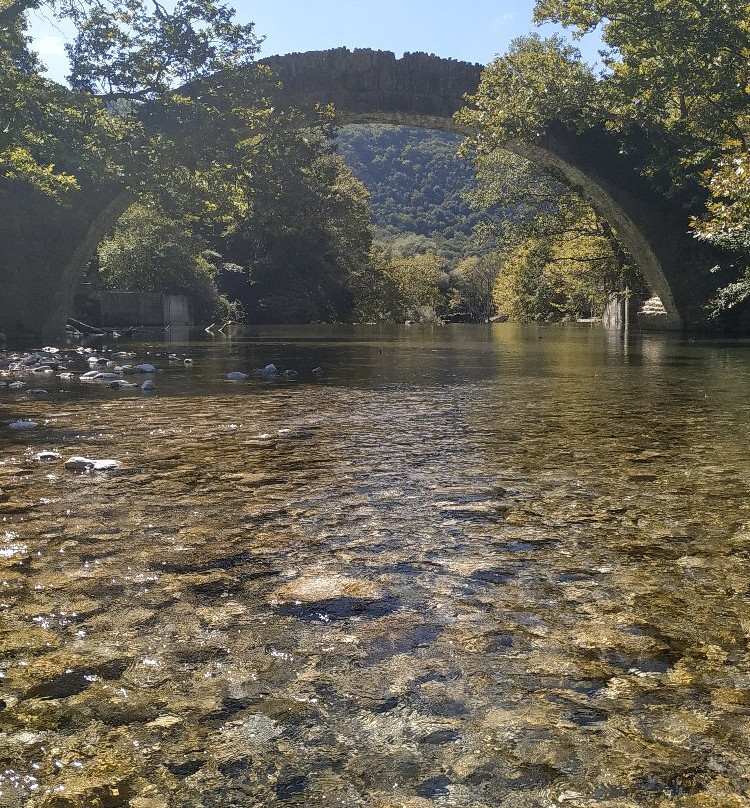 Stone bridge of Klidonia景点图片