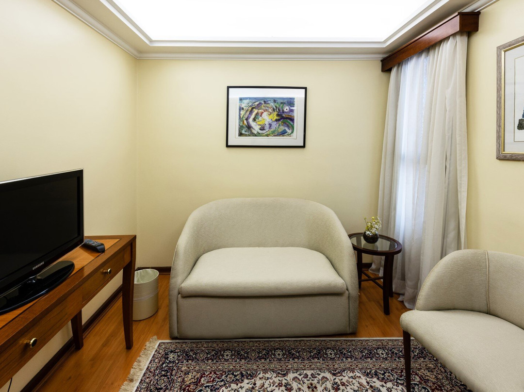 君迪亞山峰套房酒店主图