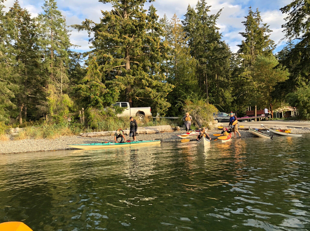 Halfmoon Sea Kayaks-Sechelt必去景点