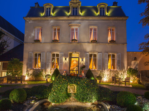 博讷雪松酒店及水疗中心主图