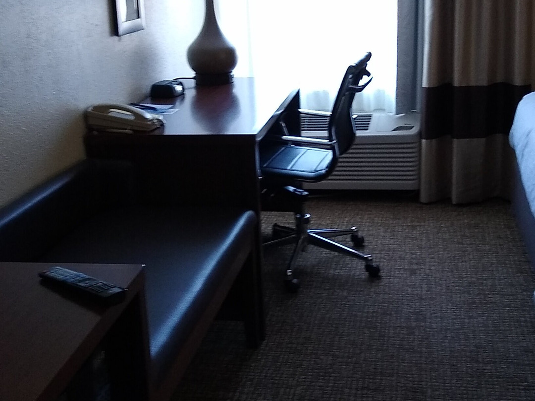 Comfort Inn & Suites Cincinnati Eastgate主图