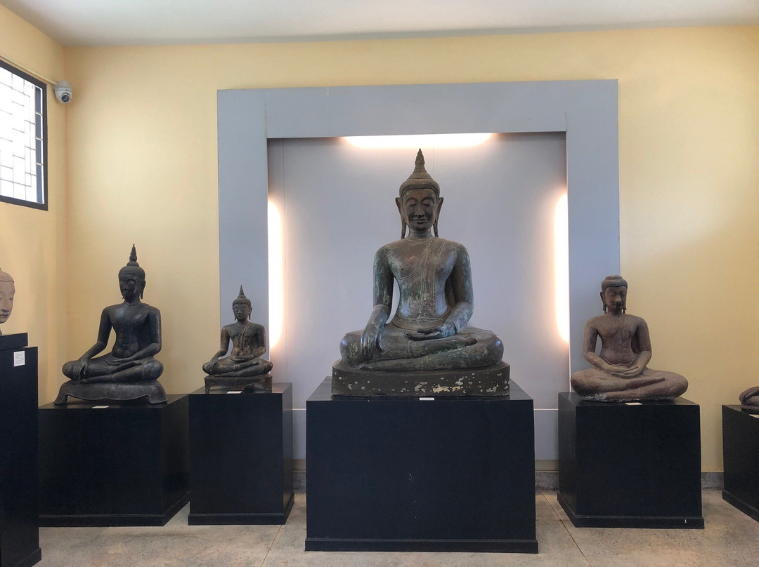 Wat Phra Borommathat Worawihan-猜纳必去景点