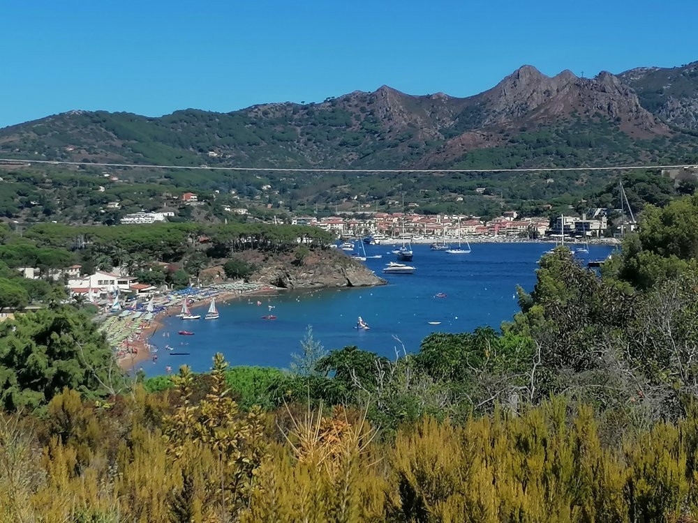 Spiaggia Capo Perla景点图片