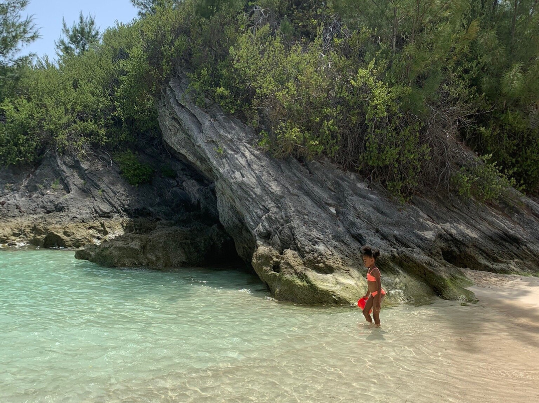 Jobson's Cove Beach-Warwick Parish必去景点
