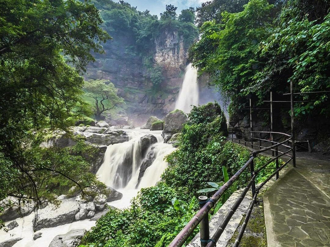 Curug Cimarinjung-苏加武眉必去景点
