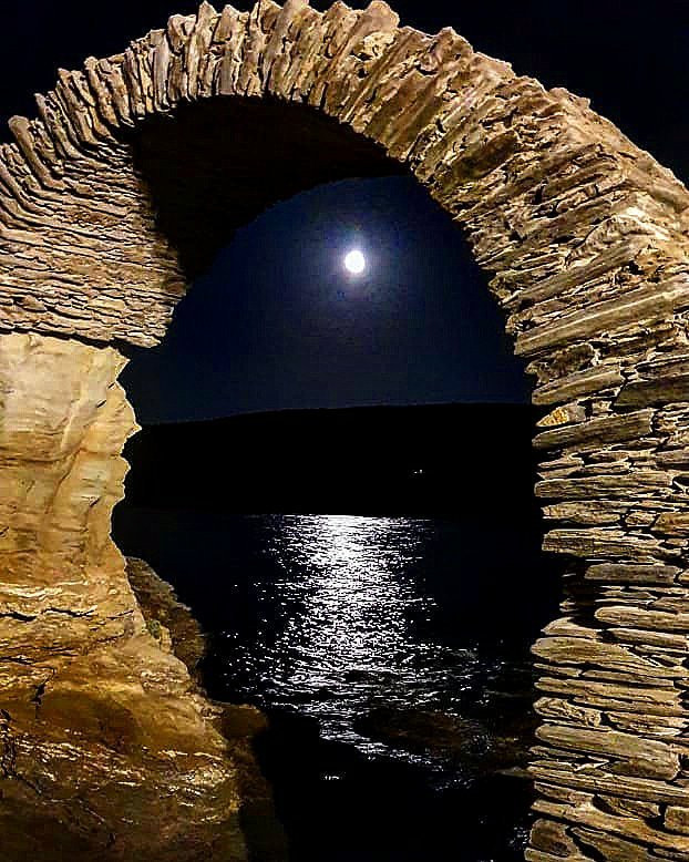 Platia Afanous Nafti-Andros Town必去景点