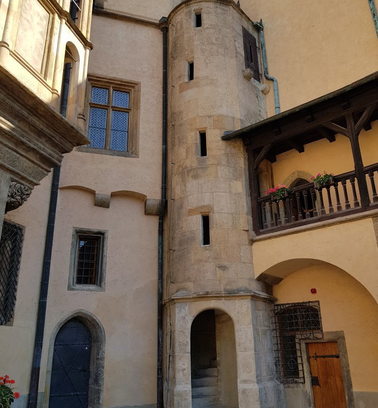 Italian Court景点图片
