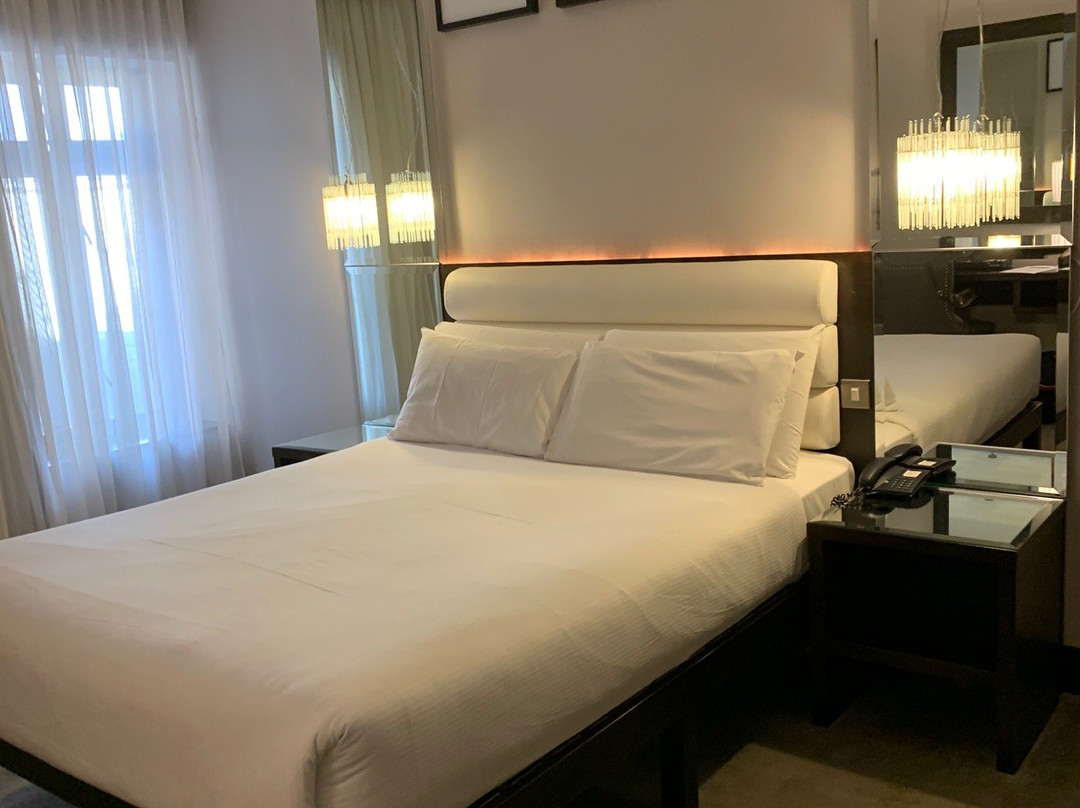 Zuni Restaurant, Bar & Boutique Hotel主图