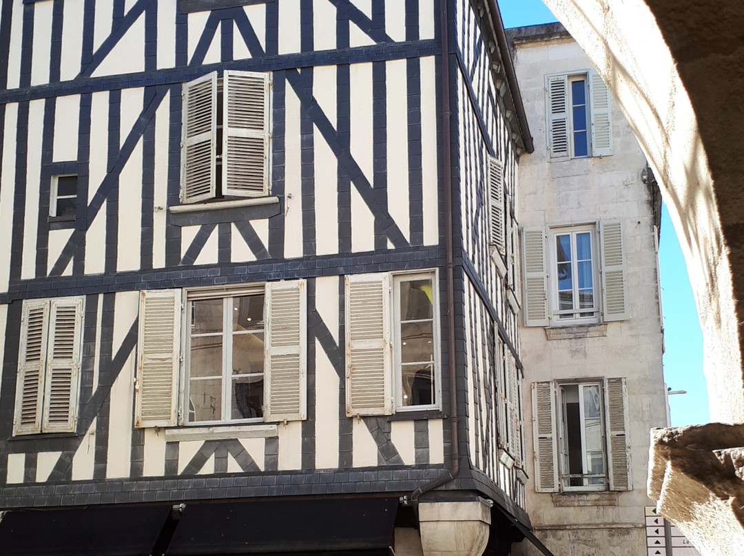 Rue du Palais-拉罗谢尔必去景点