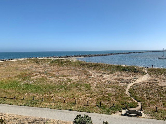 半月湾海滩酒店主图