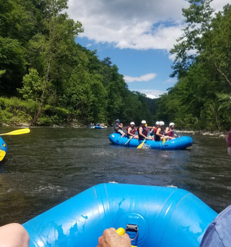 Raft Outdoor Adventures景点图片