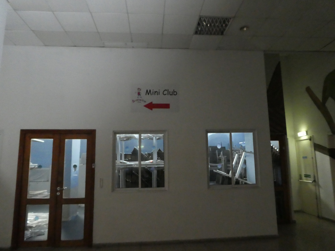 Louis Phaethon Beach主图