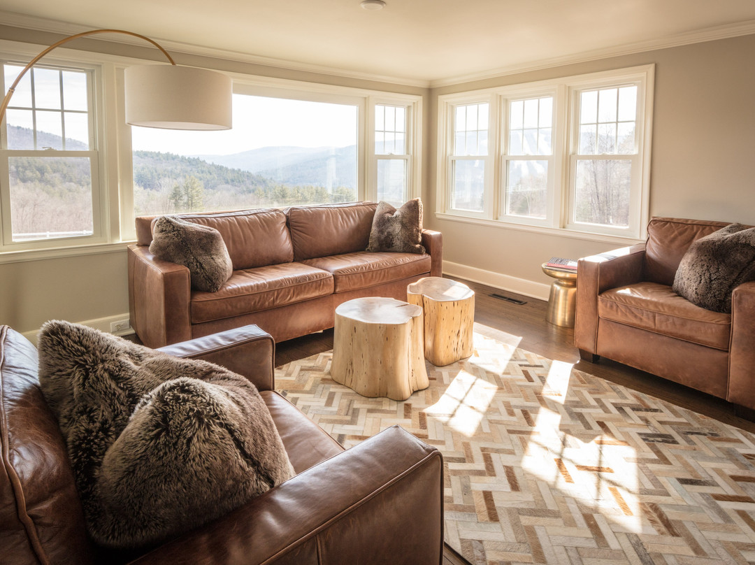 The Warfield House Inn主图