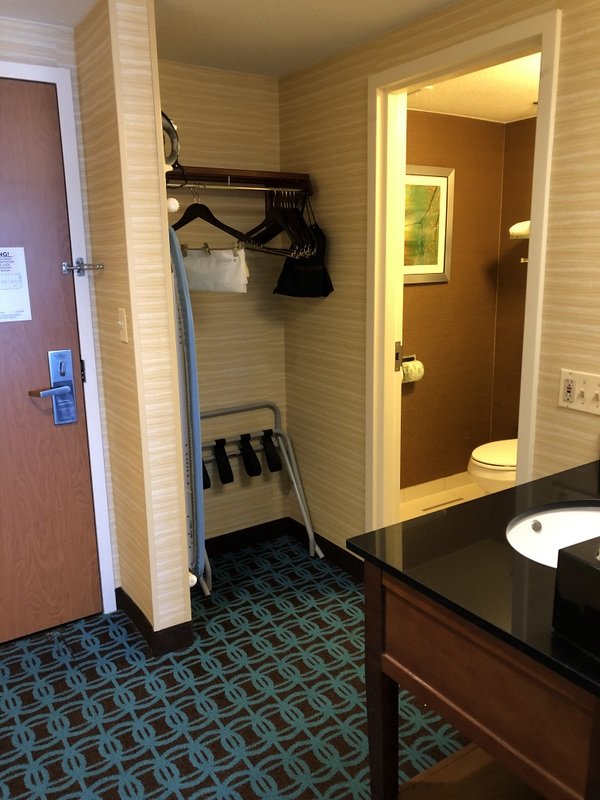 Fairfield Inn By Marriott Amesbury-浴室