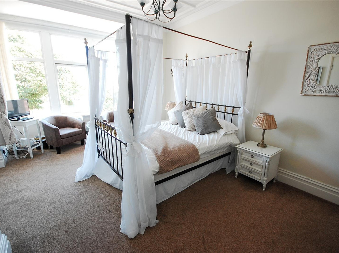 Mayfield Hotel主图