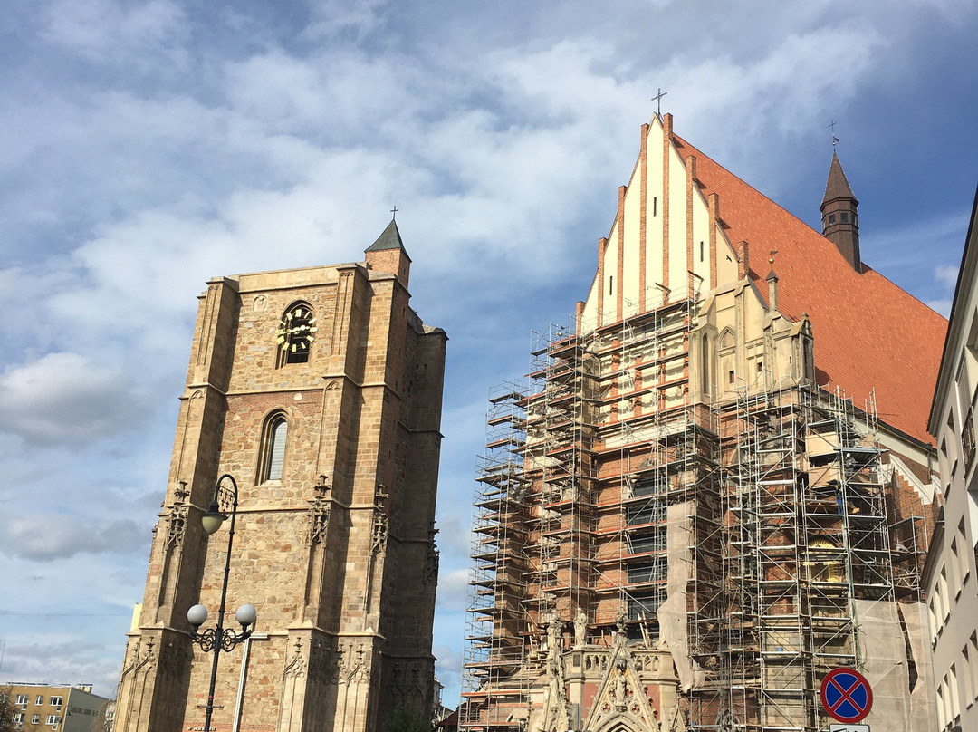 Basilica of St. James and St. Agnes景点图片