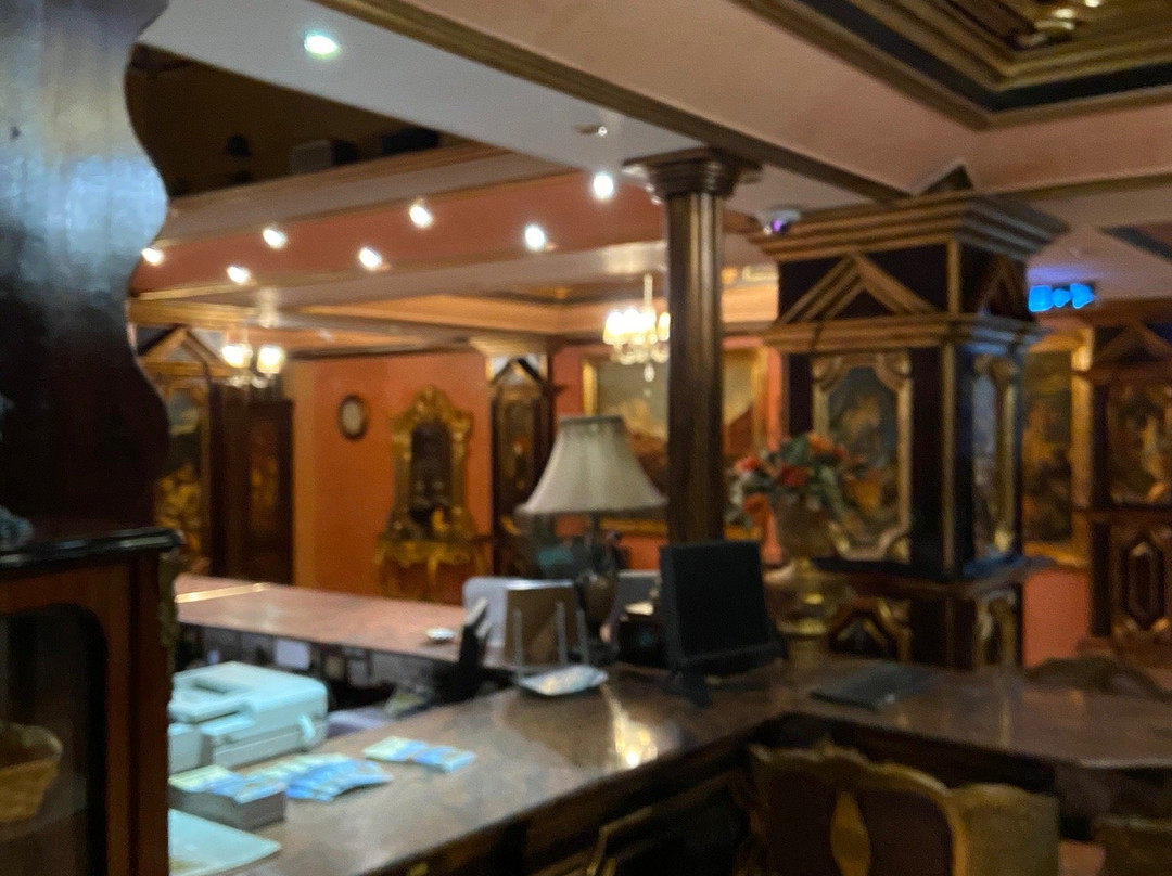 Ambassador Hotel主图