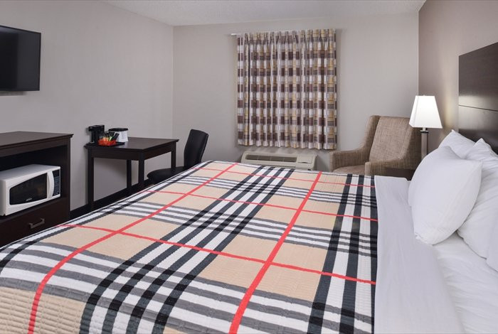 FairBridge Inn Express主图