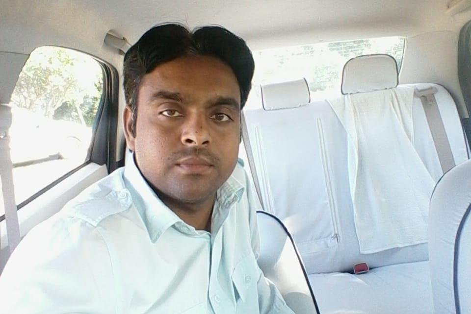 India saying namaste Trips-阿尔瓦必去景点