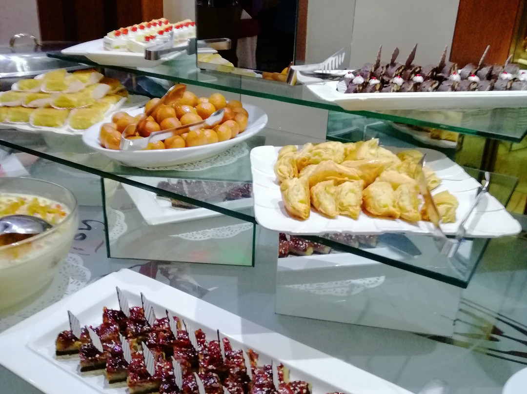 Kuwait Continental Hotel主图