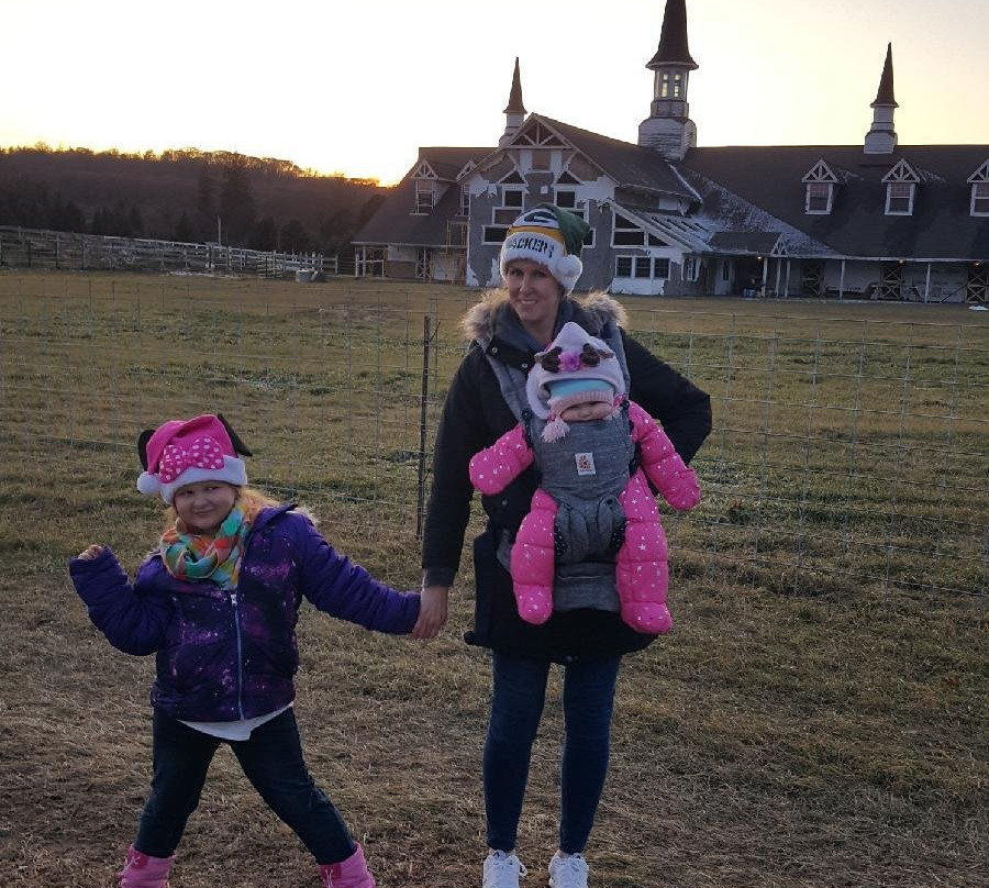 Smokey Hollow Farm-Poynette必去景点