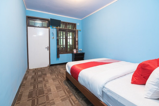 1852因坦布罗莫家庭旅馆主图