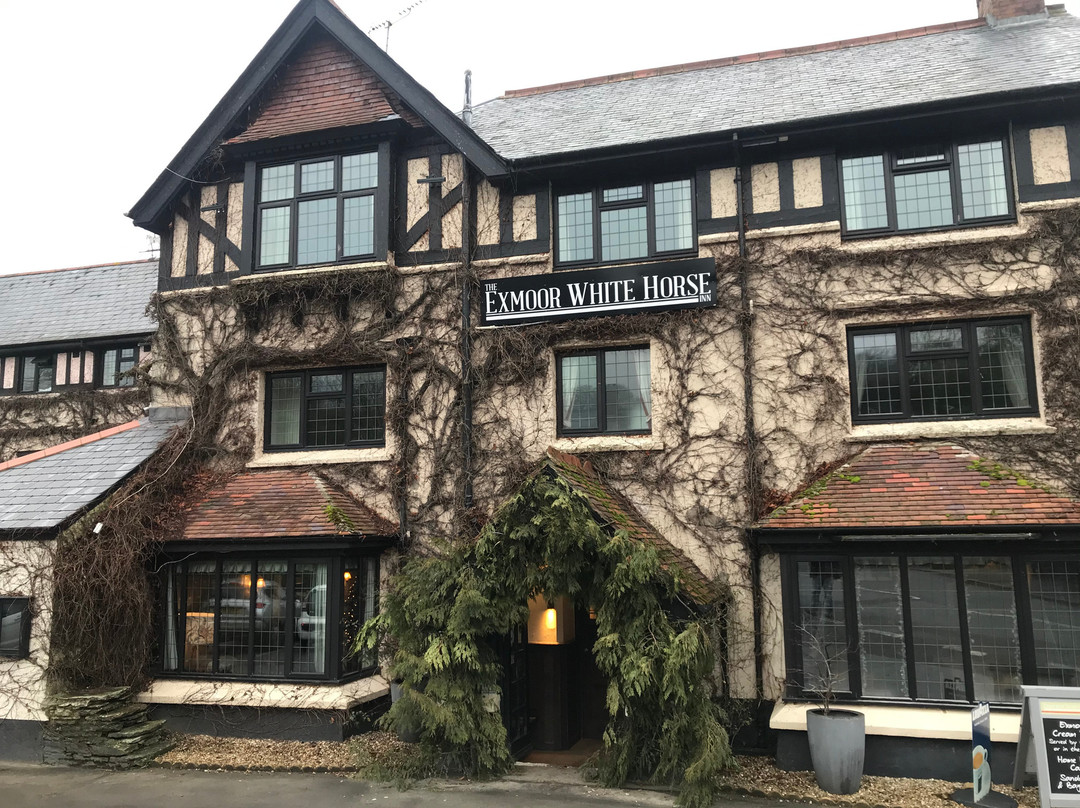 The Exmoor White Horse Inn主图