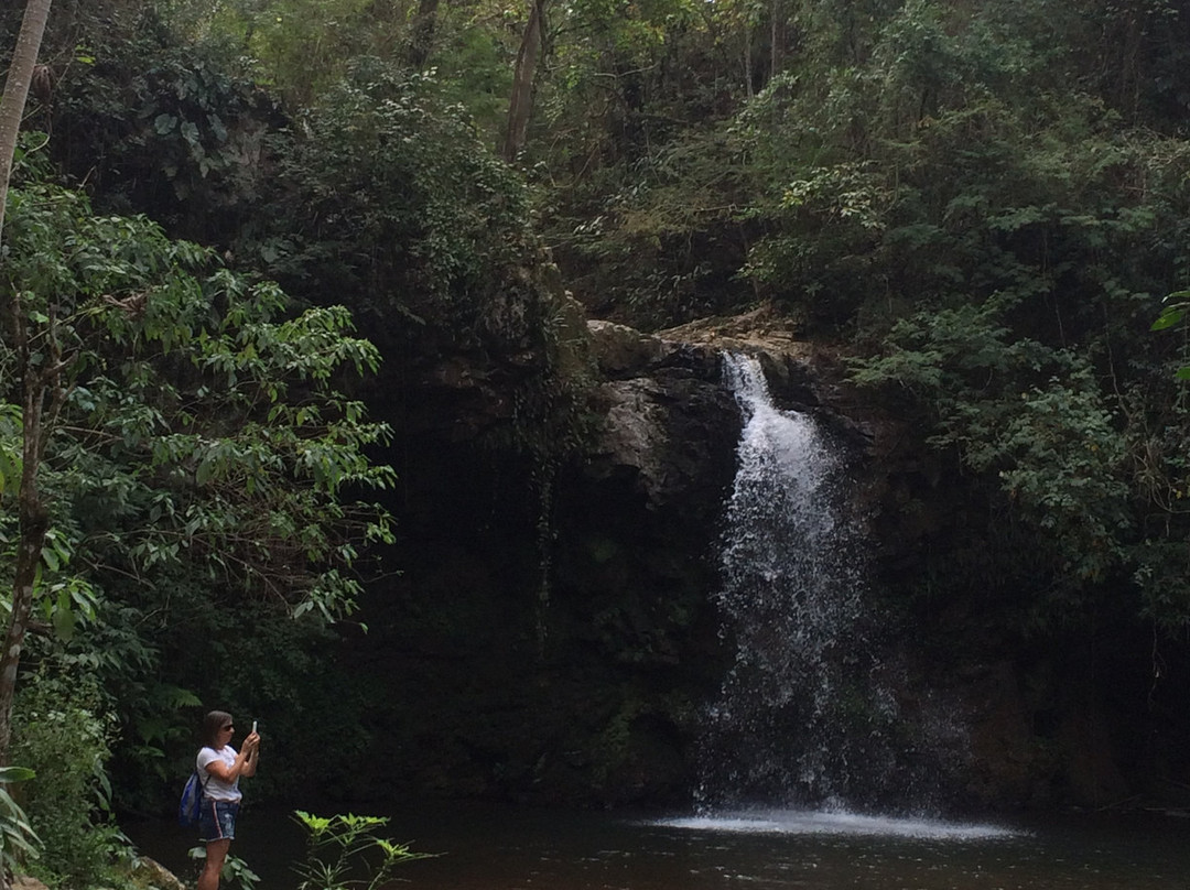 Cachoeira Cascatinha-Aguas da Prata必去景点