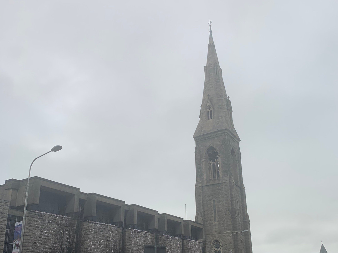 St. Michael's Church-当莱瑞必去景点