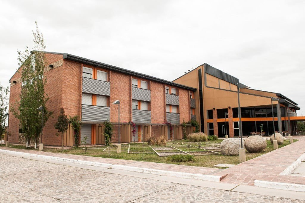 Hotel Alto Del Camino主图