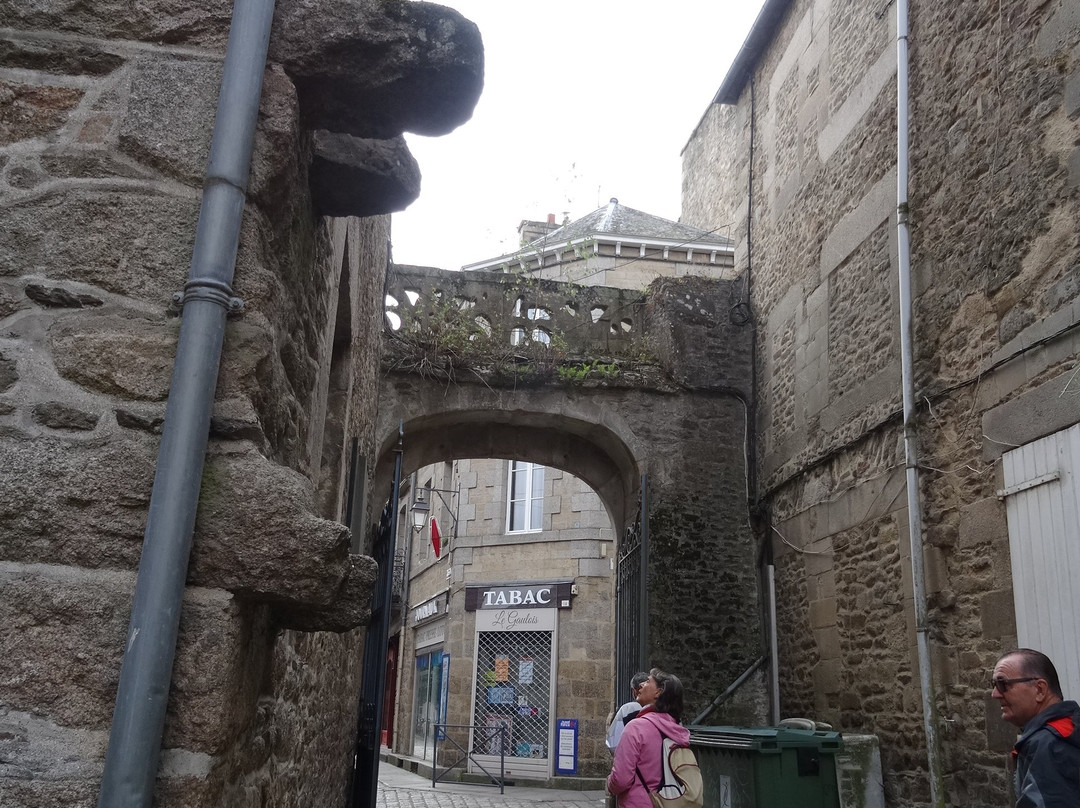 Ancien Hotel Beaumanoir-迪楠必去景点