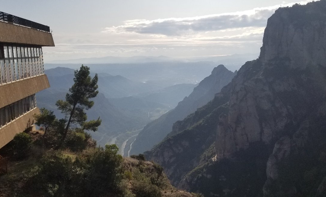 Montserrat Scenic Walking Tour-蒙特塞拉特必去景点
