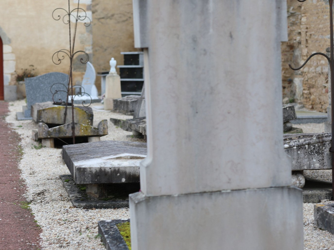 Cimetiere Communal de Combertault-Combertault必去景点